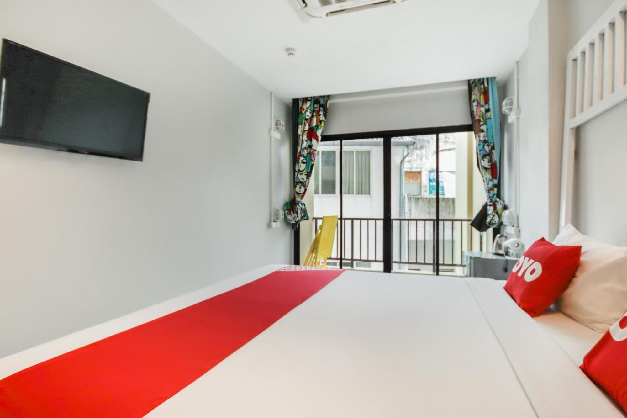 Oyo 1074 Fin Hostel Kata-stranden Eksteriør bilde